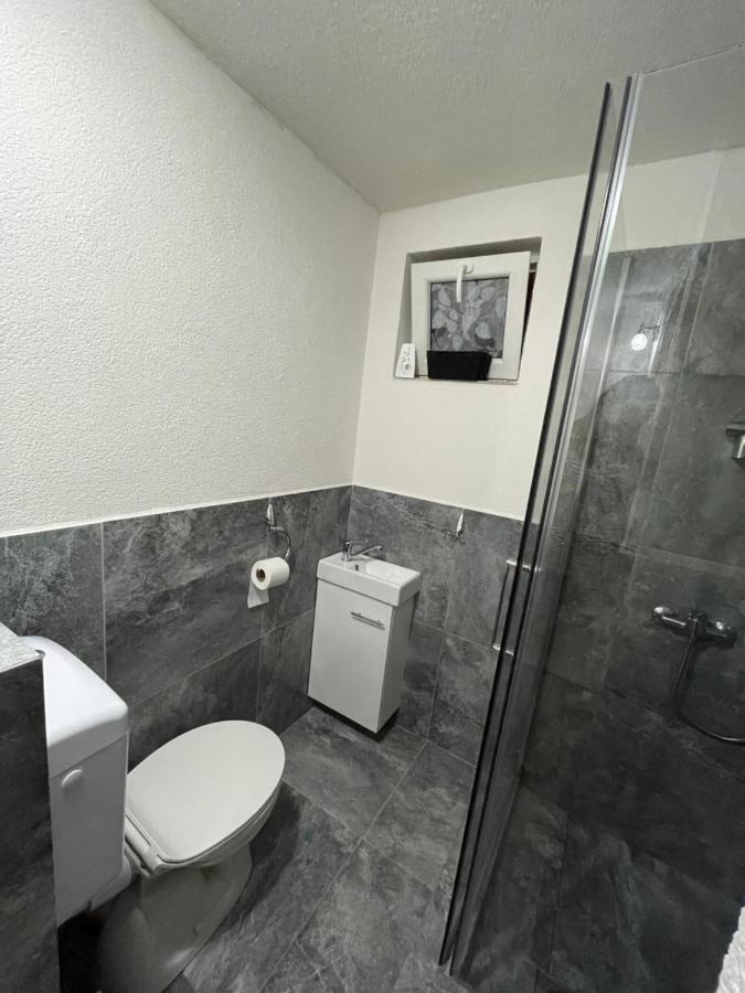 Apartman Karin Huty Dış mekan fotoğraf