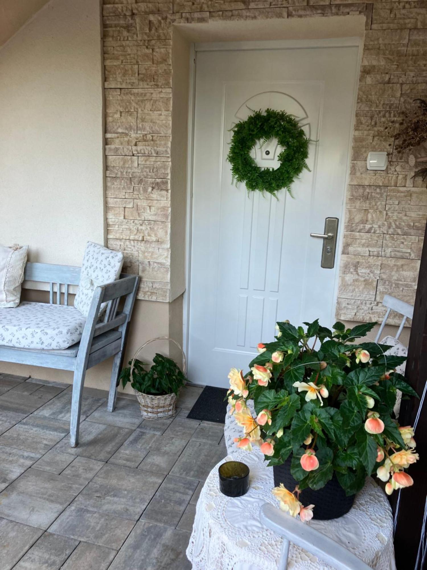 Apartman Karin Huty Dış mekan fotoğraf